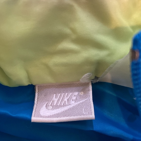 Nike windbreaker - Picture 2 of 3